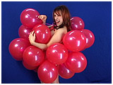 Video clip of Adele performing a burlesque balloon dance